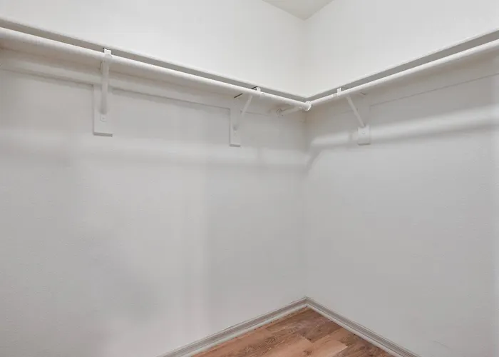 Apartment Ultimate Getaway 2br, Arcade, Free Parking And Pool