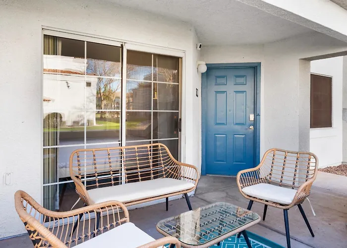 Ultimate Getaway 2br, Arcade, Free Parking And Pool Apartment